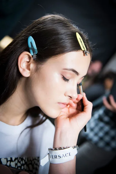 Look 35